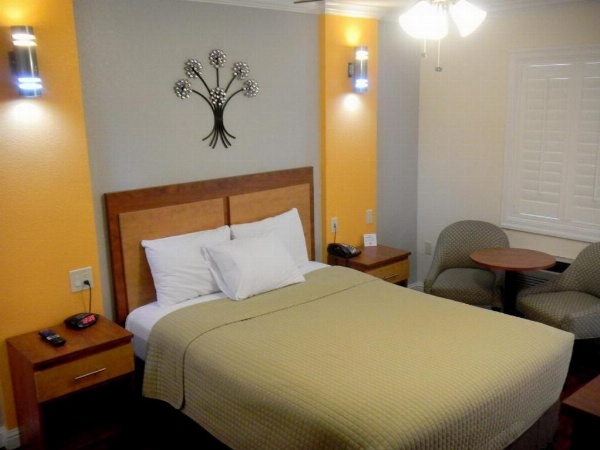 E Hotel Banquet & Conference Center image 16